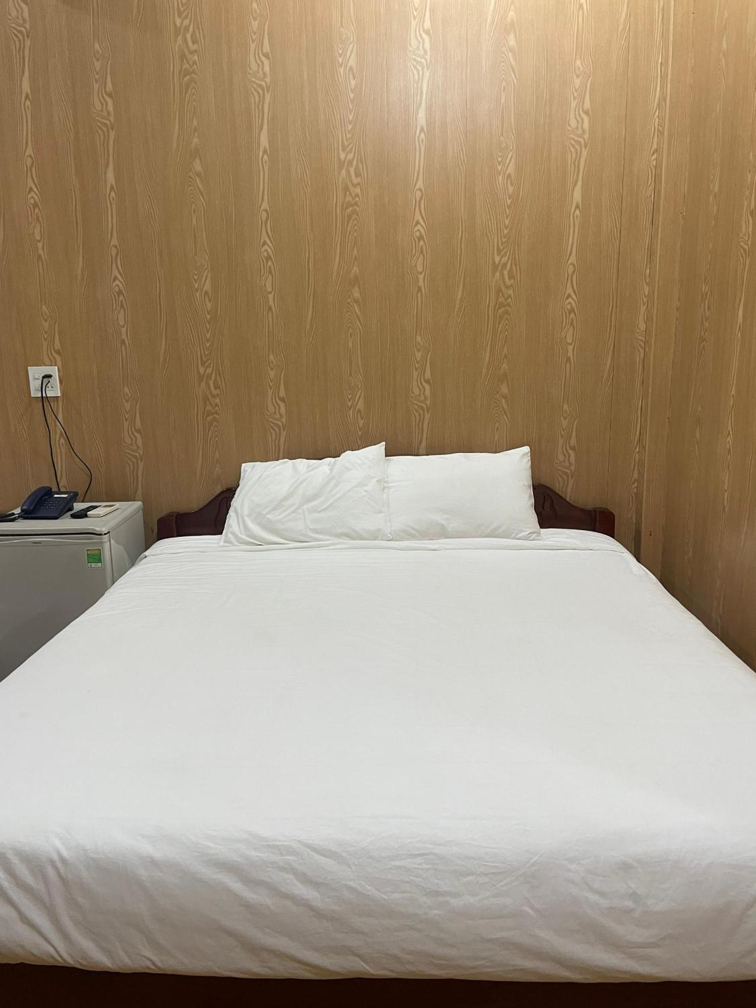 Khach San Huong Xua Hotel Hà Tiên Kültér fotó