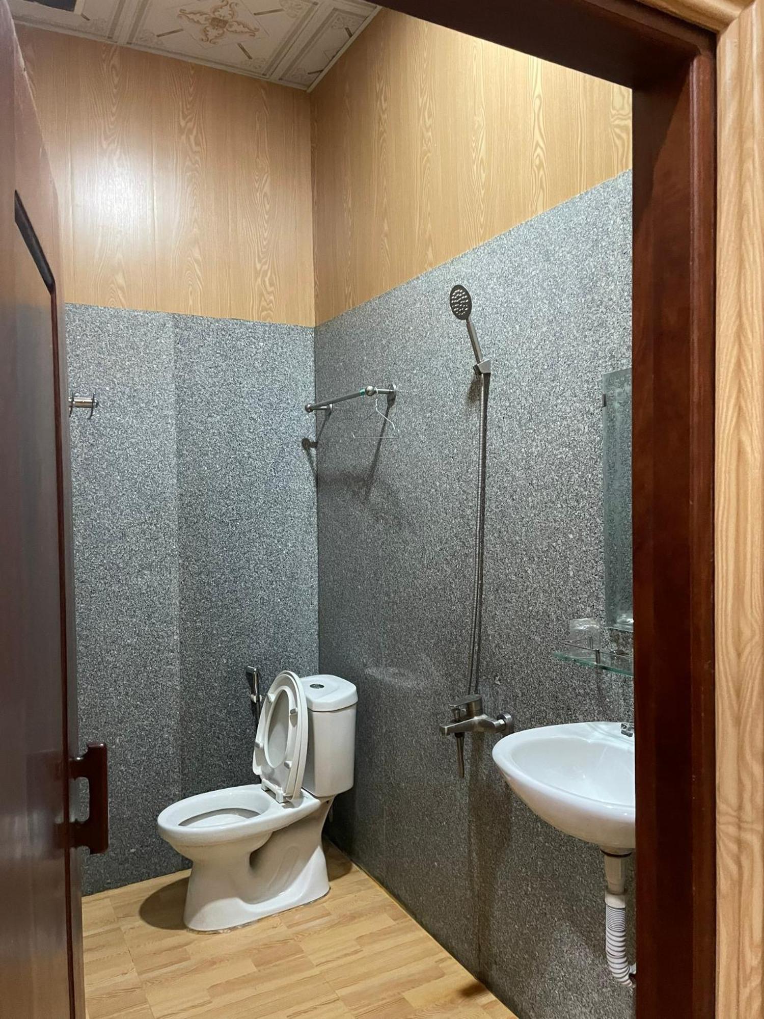 Khach San Huong Xua Hotel Hà Tiên Kültér fotó